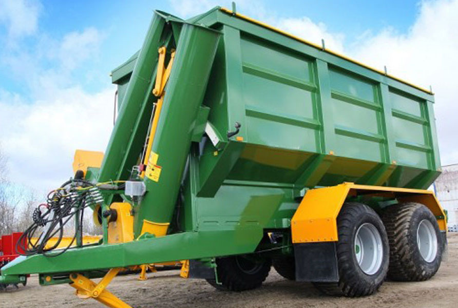 Excellent gloss and color retention