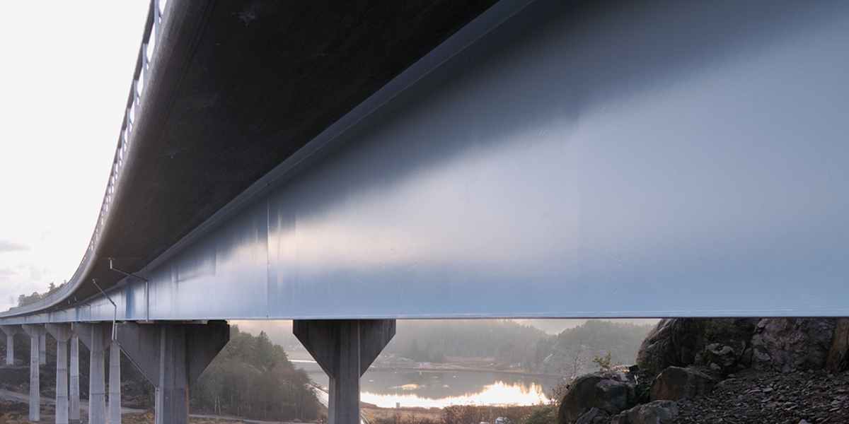 Good weather and abrasion resistance 