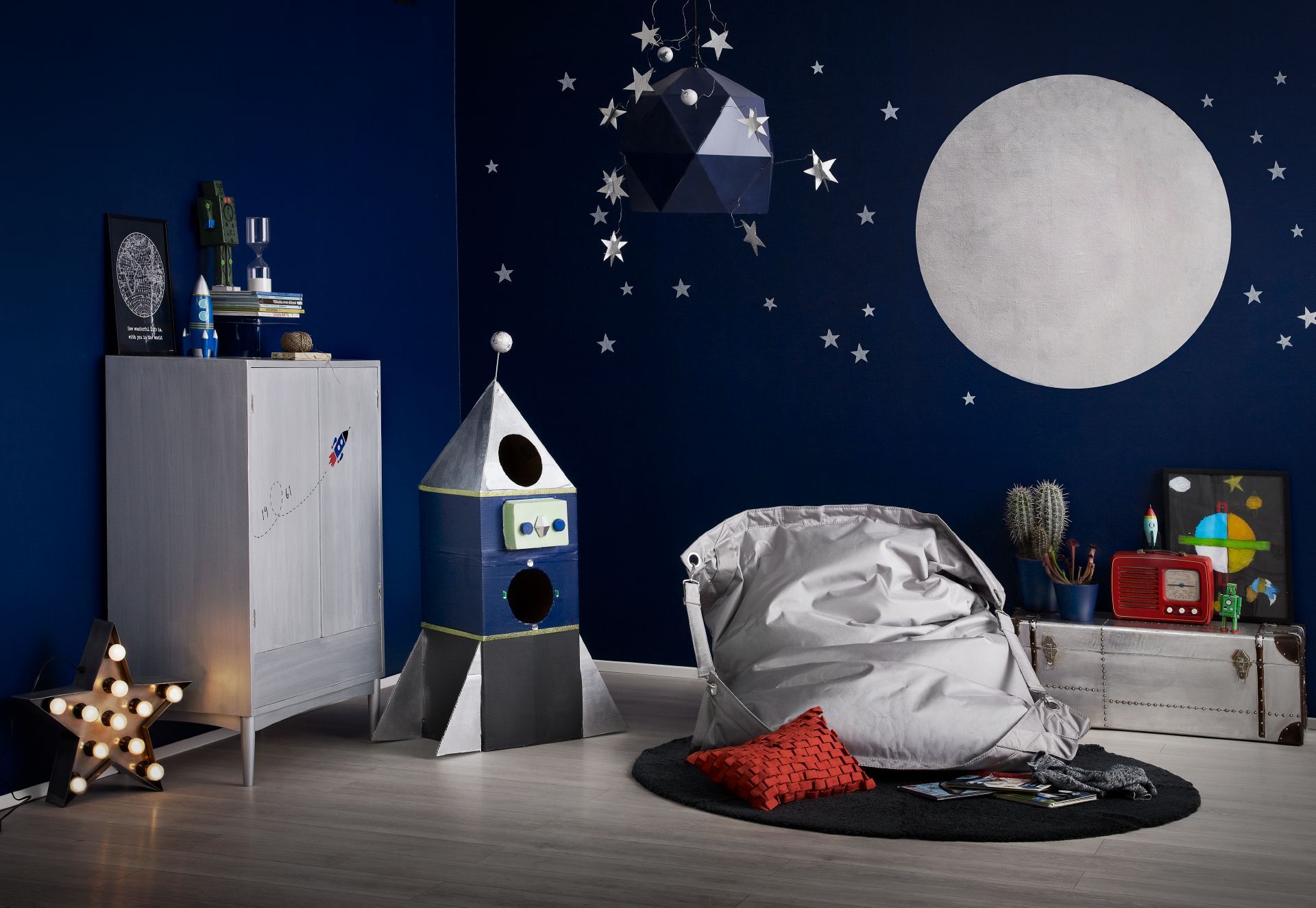 moon painted on wall