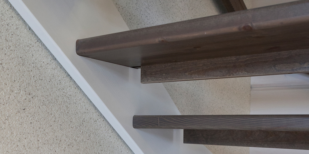 For sealing and topcoating