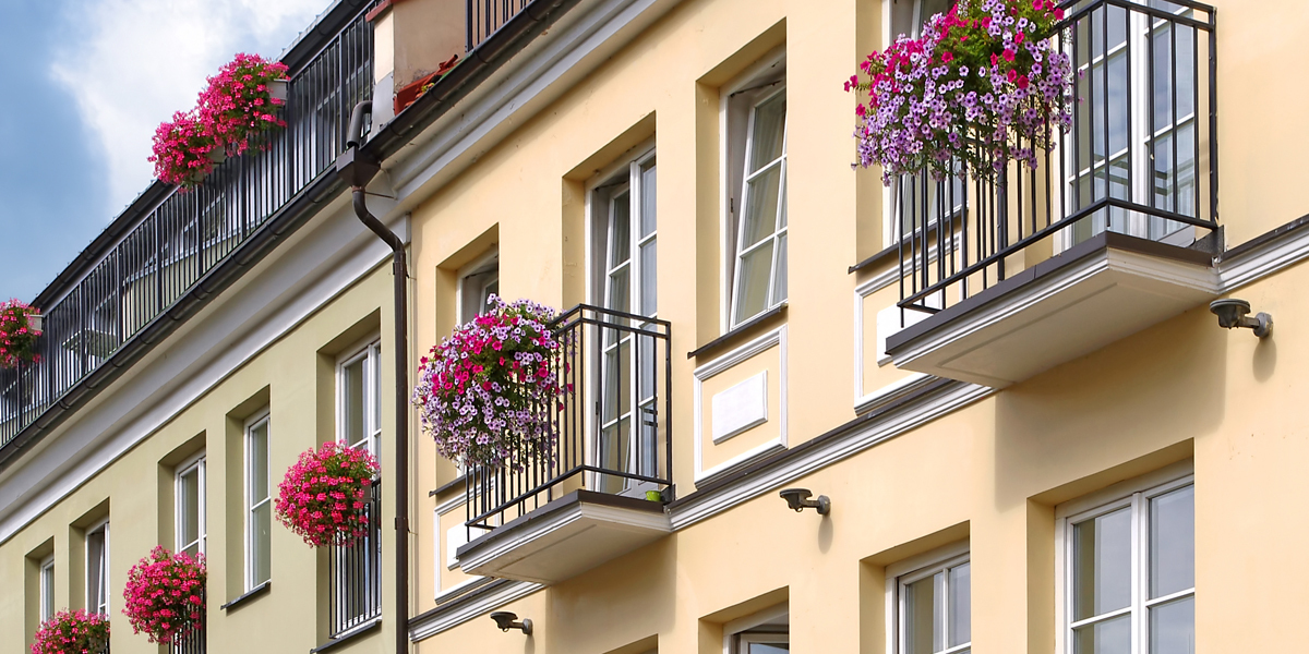 Clean facade for years