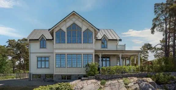 premium exterior wood paint features