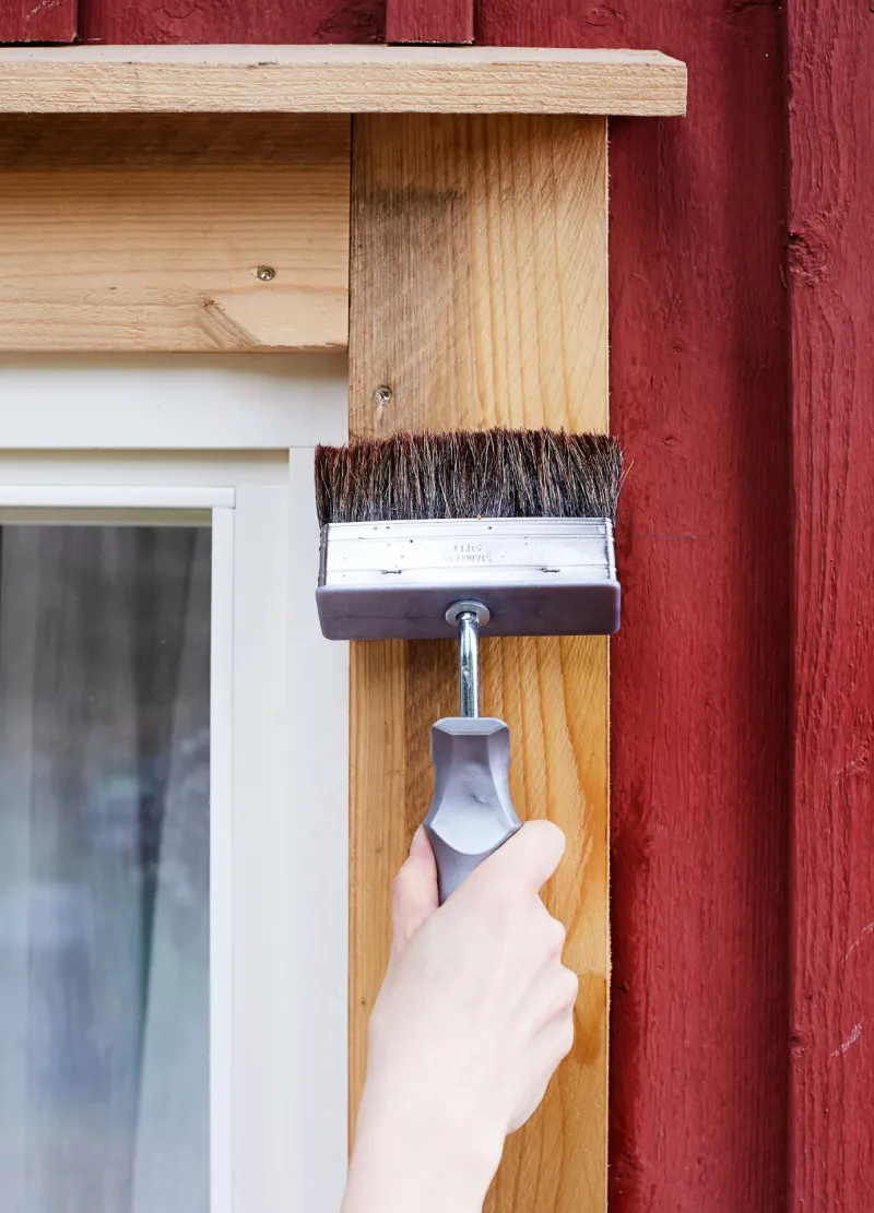 priming the old window frames